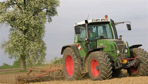 Dans Le M Doc Un Agriculteur Meurt Cras Par Son Tracteur Ici