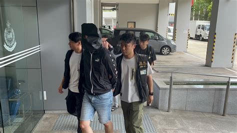 屯門表行遇劫損失88隻名表 警拘九人起回小部分贓物 新浪香港