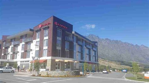 Hotels Near Queenstown Airport - Queenstown Hotels