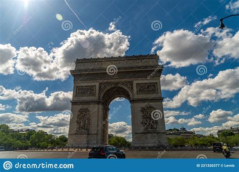 Pariser Triumphbogen Eines Der Vielen Wahrzeichen Von Paris