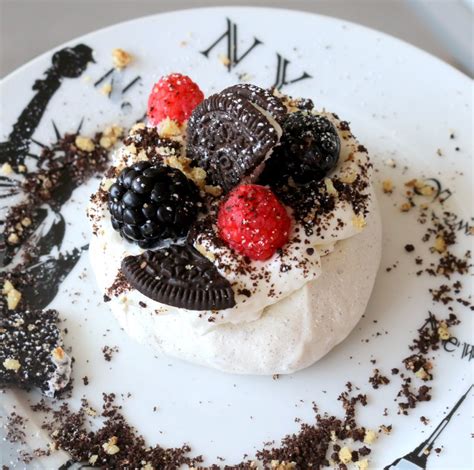 Pavlova Oreo Mini Joy Relax And Enjoy 5 Star Cookies