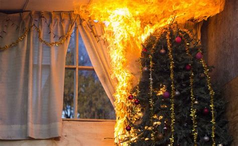 Cómo evitar los incendios causados por series de luces navideñas