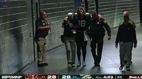 Trevor Lawrence injury: NFL fans irate after Jaguars fail to get a cart ...