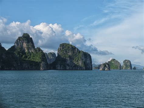 Halong Bay, Vietnam: Throwback Trip Report, Part IV | Andy's Travel Blog