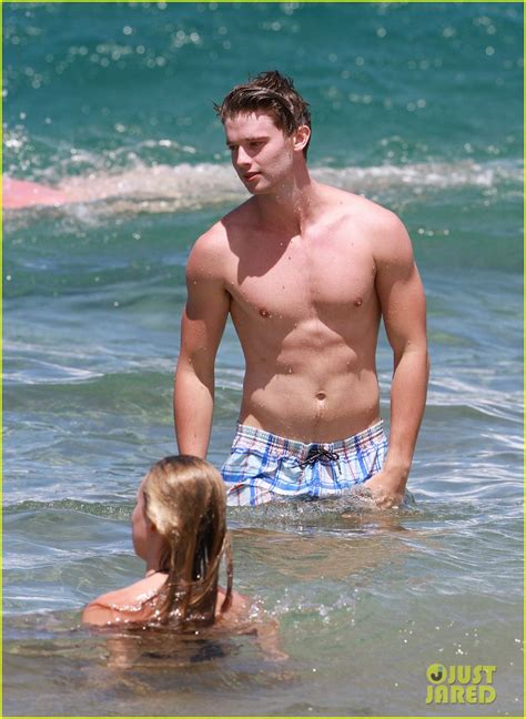 Shirtless Patrick Schwarzenegger And Taylor Burns Kissing Photo 2839394 Bikini Patrick