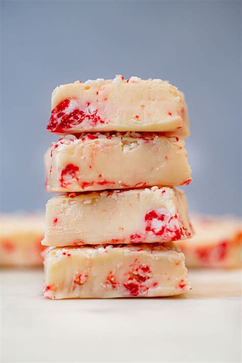 Easy Peppermint Fudge Recipe (Perfect for Gifts!) - Dinner, then Dessert