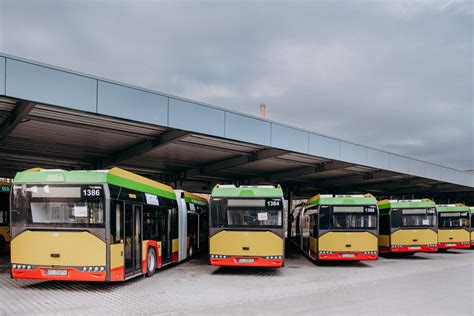 MPK Łódź ma nowe autobusy elektryczne Osiem niskopodłogowych Solarisów