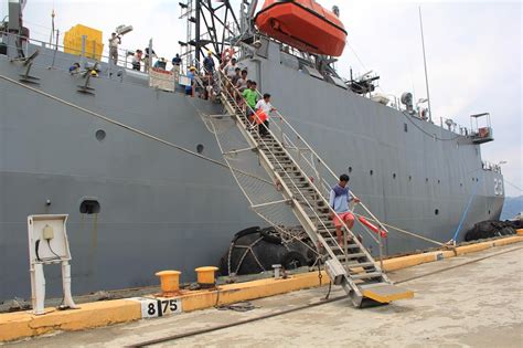 11 Filipino Fishermen Rescued By US Navy Safe SBMA SubicNewsLink