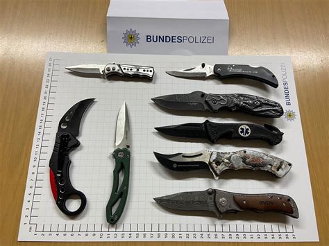 BPOL NRW Bundespolizei Stellt Acht Messer In 3 Tagen Fest