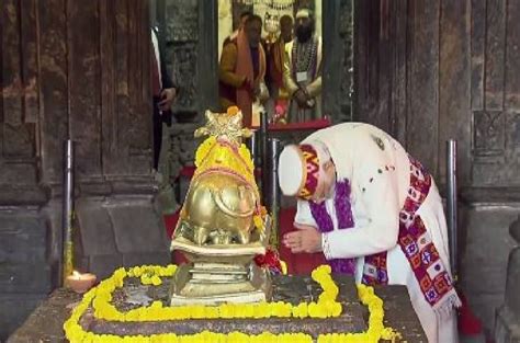 Pm Modi Performs Puja At Kedarnath Temple