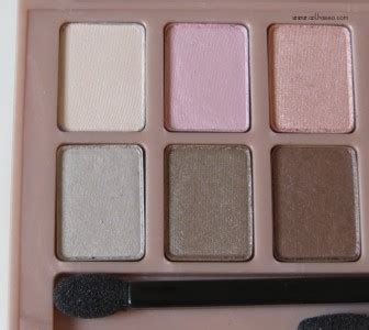 The Blushed Nudes Paleta De Sombras Maybelline