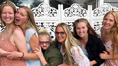 Sister Wives Christine Brown Flaunts Weight Loss In Rare Photo With