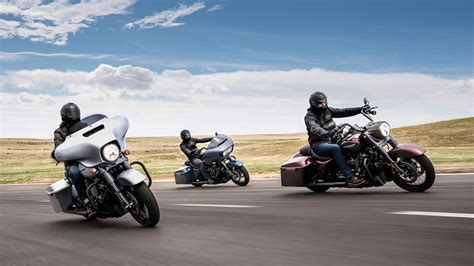 Harleys Testen Tourenfahrer