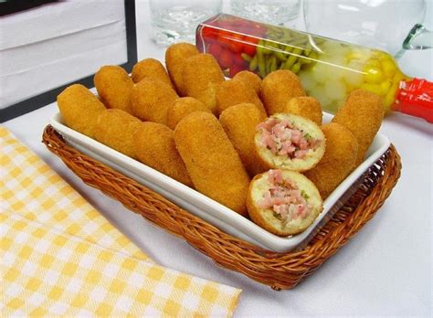 Croquete De Mandioca Salame Alto Astral