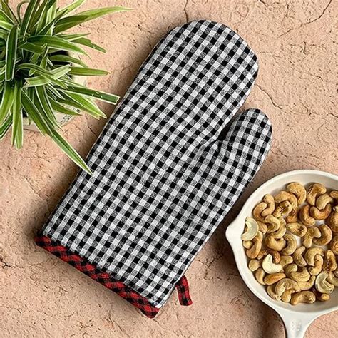 Patch Work Unisex Microwave Kitchen Oven Gloves Size Free Size At Rs 30 Piece In Ahmedabad