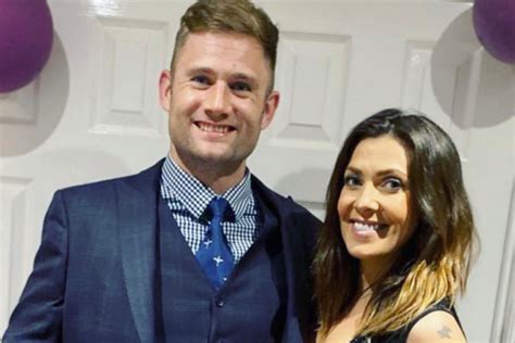 Corrie star Kym Marsh subtly uses Instagram to confirm split...