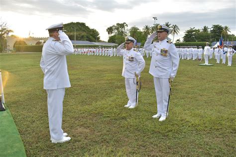 Armada de Colombia on Twitter En Coveñas el señor Vicealmirante Juan