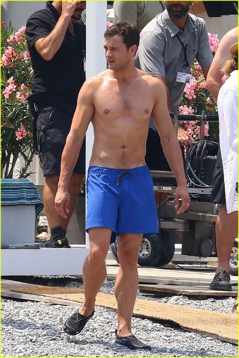 Jamie Dornan Sunbathes Shirtless Outdoors Naked Male Celebrities