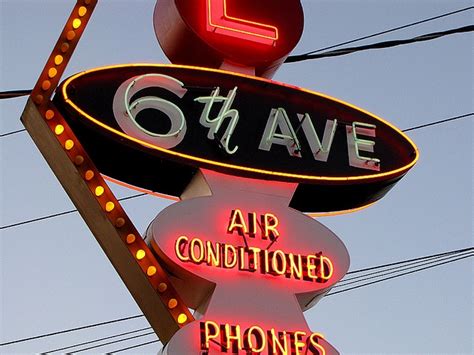 6th Ave Motel Portland Oregon Vintage Signs Neon Signs Googie
