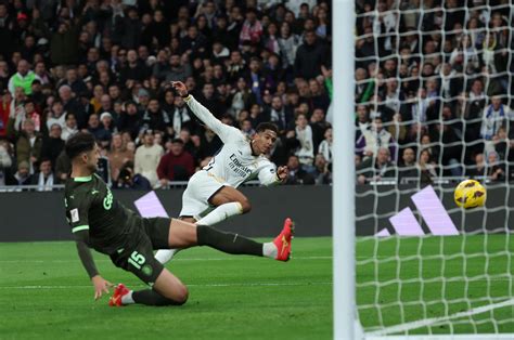 Espagne Le Real Madrid Se Balade Contre G Rone Et Prend Le Large