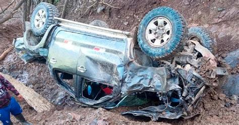 Ayacucho Vraem Personas Pierden La Vida Tras Caer Camioneta A