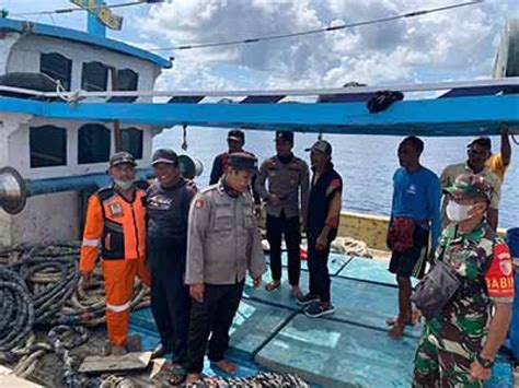 Kapal Nelayan Pakai Cantrang Ditangkap