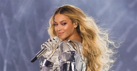 Beyoncé s Hot Renaissance Tour Bodyguard Goes Viral PS Celebrity