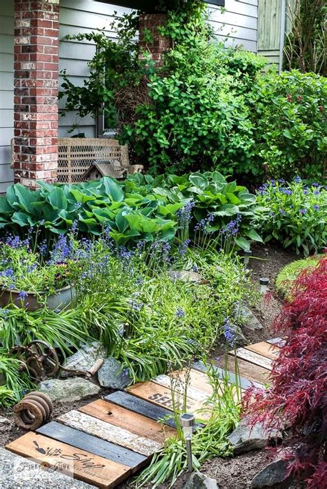 Garden Themed Reclaimed Wood Walkway Funky Junk Interiorsfunky