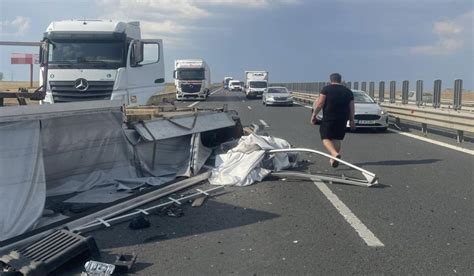 Accident Pe Autostrada Arad Timisoara Trafic Ingreunat Foto