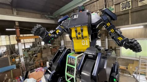 Japan Unveils Foot Tall Transforming Robot Inquirer Technology