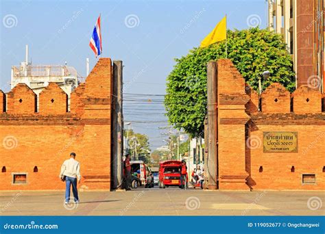 Tha Phae Gate Chiang Mai Thailand Editorial Photography Image Of