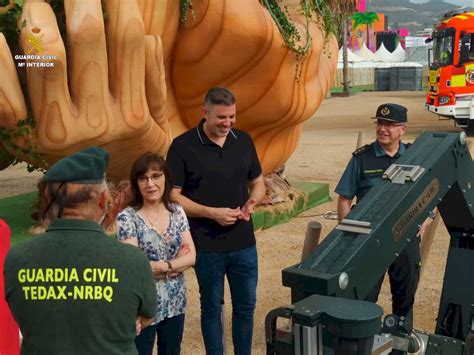 Gendarmes Franceses Carabinieri Italianos Y Polizei De Alemania Se