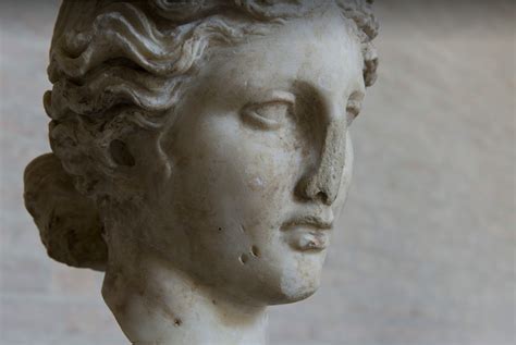 The Aphodite Of Cnidus” Type From Munich Goddess Of Love Curved