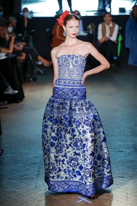 Naeem Khan Ready To Wear Spring Summer 2022 New York NOWFASHION