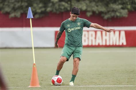 Cano prevê jogo intenso e destaca motivação natural do Fla Flu para