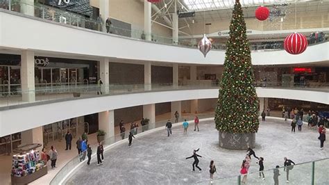 Ice skating rink at Lloyd Center reopens - KPTV - FOX 12