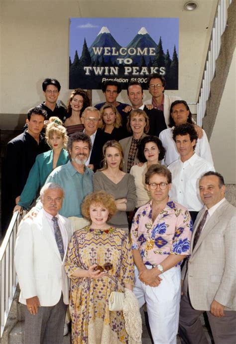 Twin Peaks: Everything you need to know about the original series and ...