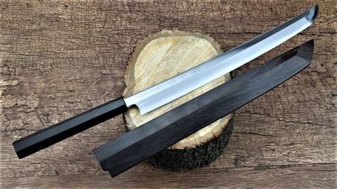 Японский нож для суши, роллов и сашими