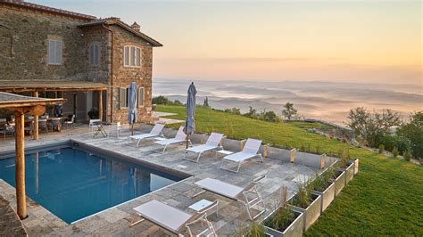 Tuscany vacation rentals: 7 dreamy villas