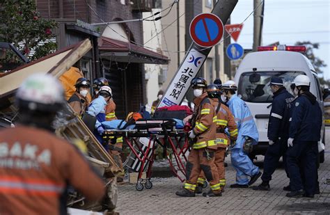 Terremoto In Giappone Il Bilancio Si Aggrava Ancora Forti Nevicate