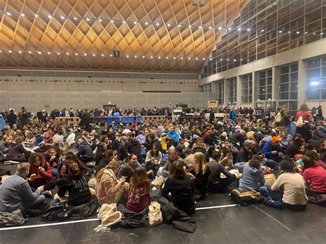 Taizé Erstes Abendgebet in der HanseMesse