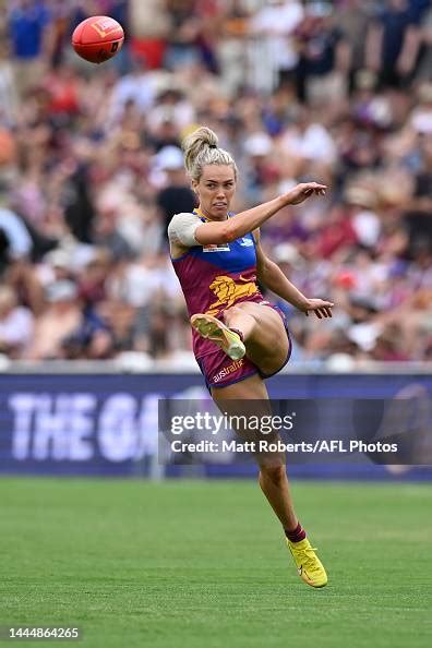 Orla Odwyer Of The Lions Kicks During The Aflw Grand Final Match News Photo Getty Images