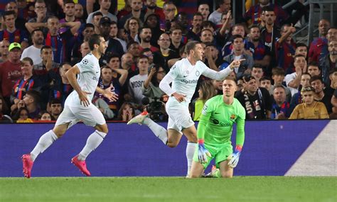 Lewandowski Late Show Rescues Barca But Early Exit Looms Reuters