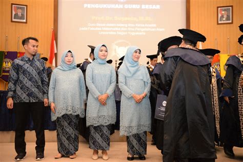 Pengukuhan Guru Besar Prof Dr Suyanta M Si Ruang Sidang Utama