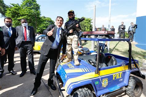 Policiais Chamam Bolsonaro De Traidor E Ameaçam Protestos Pelo País