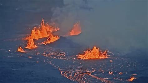 Hawaii S Volcanic Eruption No Threat To Infrastructure But Authorities