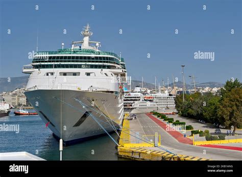 Piraeus Athens Greece June 2022 Royal Caribbean Cruise Ship Vision