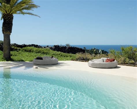 How Would You Like This Ocean View Backyard In Your House Beach