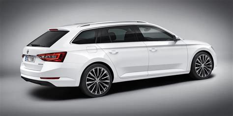 2016 Skoda Superb Combi Wagon Revealed Photos 1 Of 4