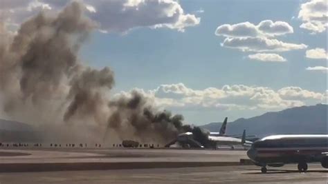 Un Avion De British Airways En Feu L A Roport De Las Vegas Vid O